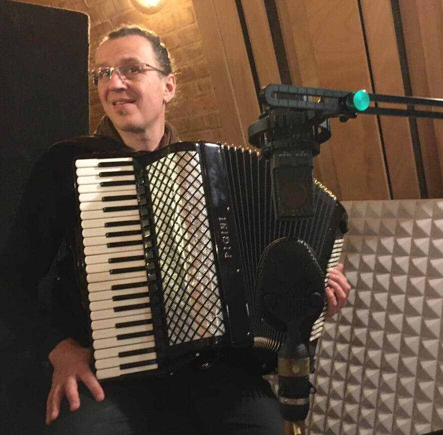 Nicolas Arnoult (Suzanne aux yeux noirs - Encrage - enregistré à Downtown Studio en 2022)